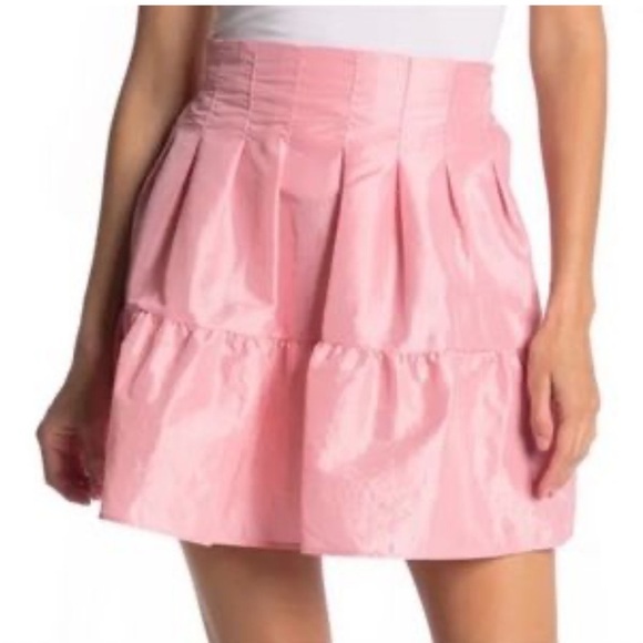 Topshop Dresses & Skirts - Topshop Pink Taffeta Lantern Mini Skirt